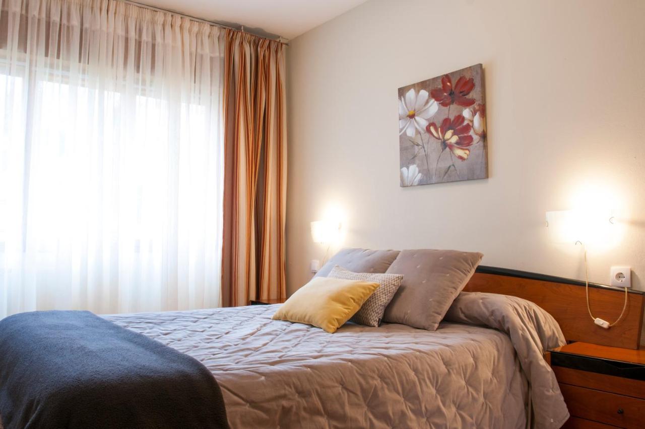 オビエドApartamento Araceli Proximo A Clinica Oftalmologica Fdez Vegaアパートメント エクステリア 写真