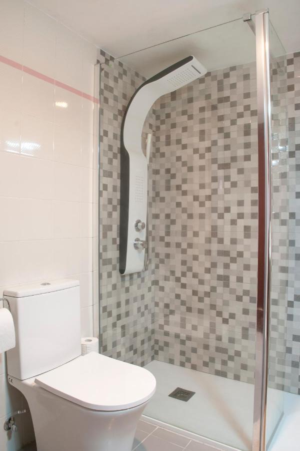 オビエドApartamento Araceli Proximo A Clinica Oftalmologica Fdez Vegaアパートメント エクステリア 写真