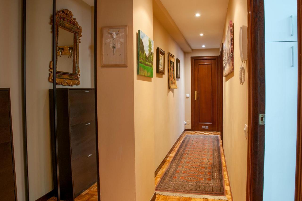 オビエドApartamento Araceli Proximo A Clinica Oftalmologica Fdez Vegaアパートメント エクステリア 写真