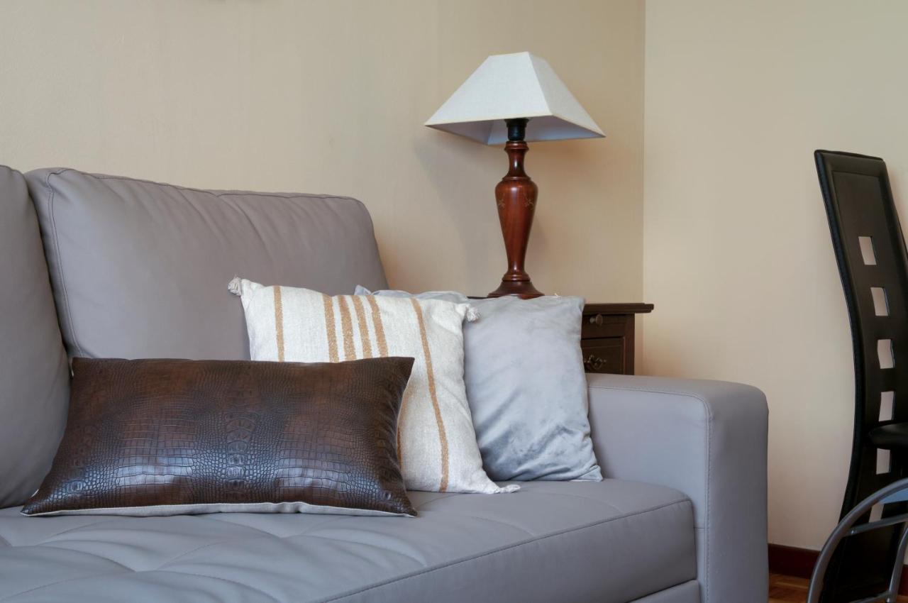 オビエドApartamento Araceli Proximo A Clinica Oftalmologica Fdez Vegaアパートメント エクステリア 写真