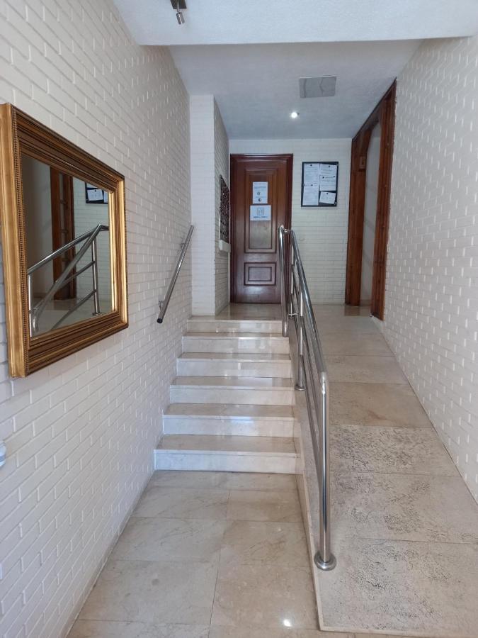 オビエドApartamento Araceli Proximo A Clinica Oftalmologica Fdez Vegaアパートメント エクステリア 写真