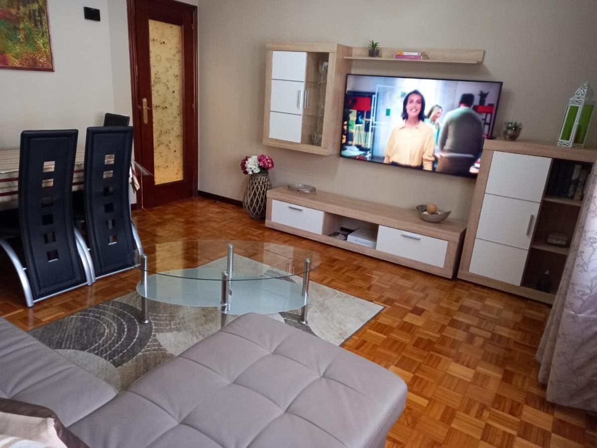 オビエドApartamento Araceli Proximo A Clinica Oftalmologica Fdez Vegaアパートメント エクステリア 写真